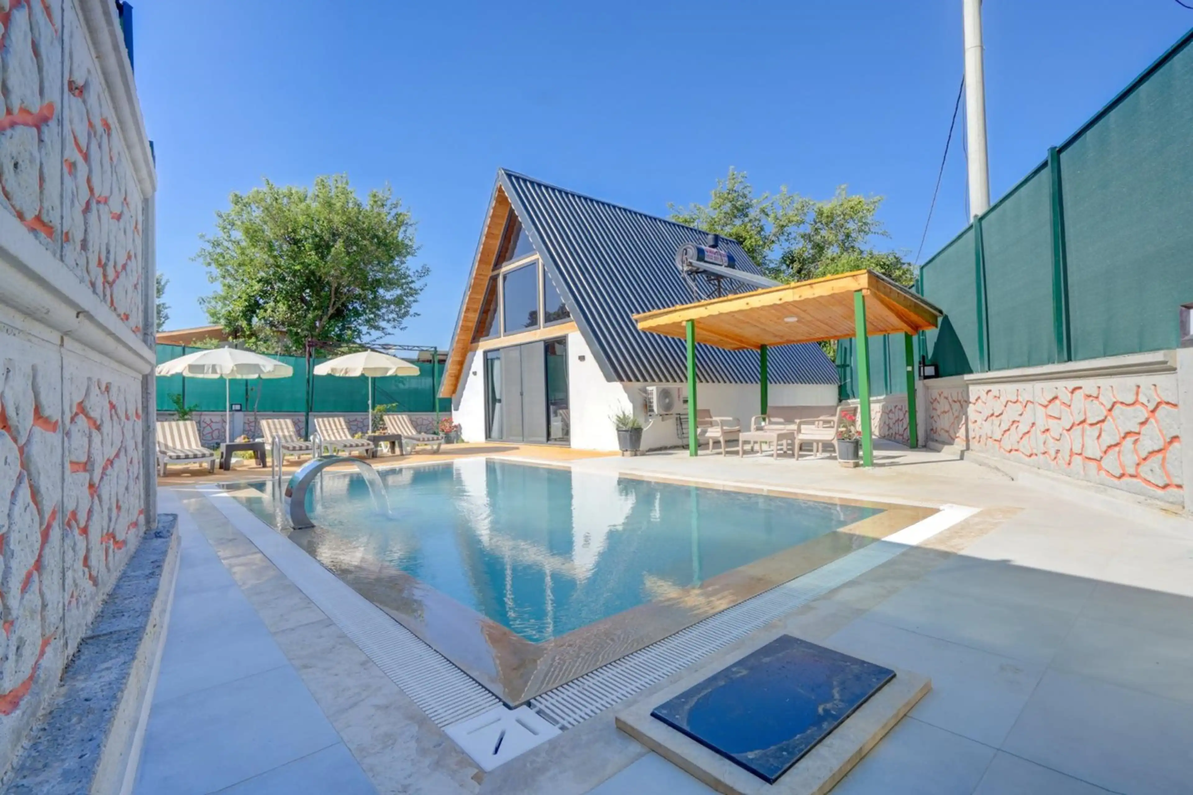 Villa Stone Grove