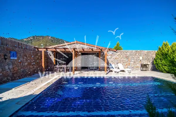 Villa Kaya Vista, Kapalı Isıtmalı Havuzlu Kiralık Balayı villası