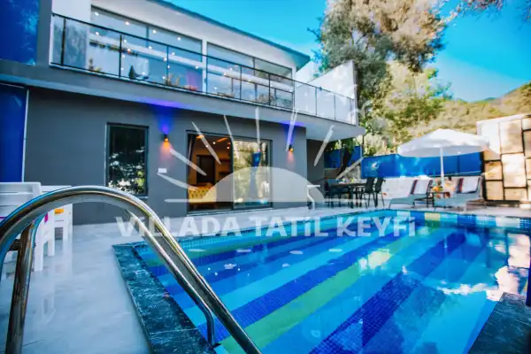 Villa Cerenimo | Kalkan İslamlar’da Muhafazakar Balayı Villası