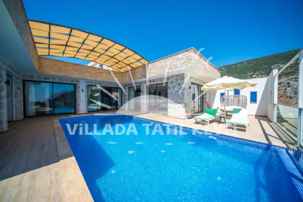 Villa Narin 8, Jakuzili Havuzu ısıtmalı kiralık villa