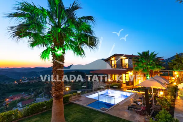 Villa Söğüt Manzaram Marmaris Söğüt Köyünde 2 yatak odalı özel havuzlu kiralık villa