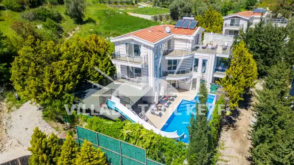  Kalkan İslamlar’da Kiralık Lüks Villa Begonvil 2 | 10 Kişilik, Korunaklı Havuzlu Tatil