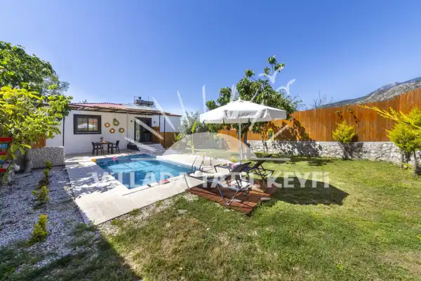 Villa In Love | Kalkan Üzümlü’de Korunaklı Balayı Villası